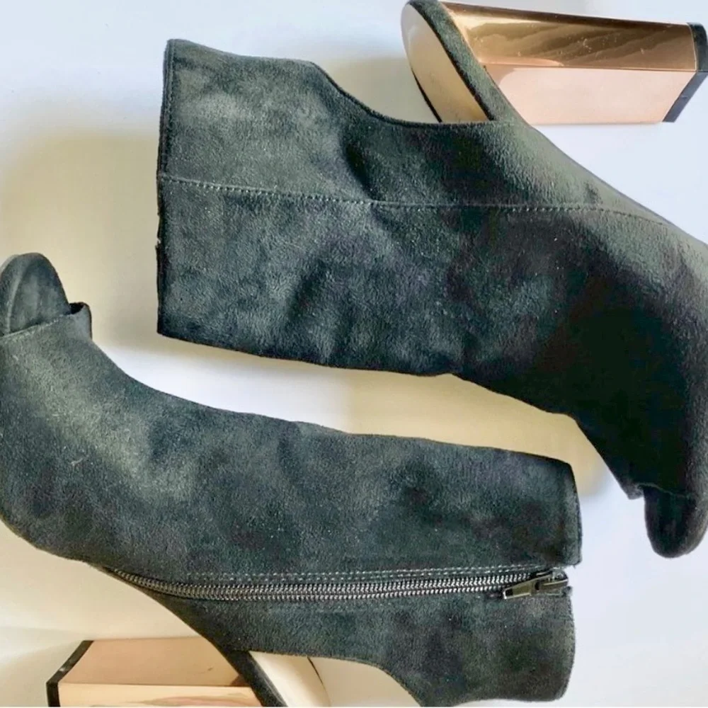 Wild Diva Lounge Peep Toe Booties Size 7.5
